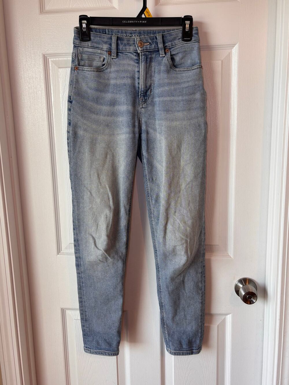American Eagle Women’s 00 Mom Jeans High Rise Light Wash Stretch Denim